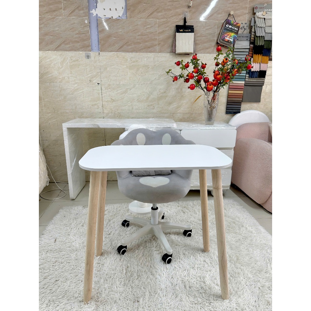 Bàn học mini mặt gỗ chân gỗ thông minh NHU Y DECOR ngồi bệt để giường laptop xếp gọn kích thước 68x39cm hiện đại