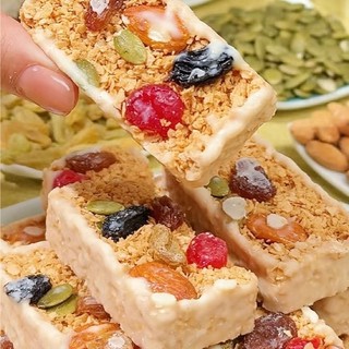 Bánh Sữa Chua Yến Mạch Mix Hạt Vị Nguyên Bản & Matcha - Đồ Ăn Vặt Ít Đường Cho Dân Văn Phòng