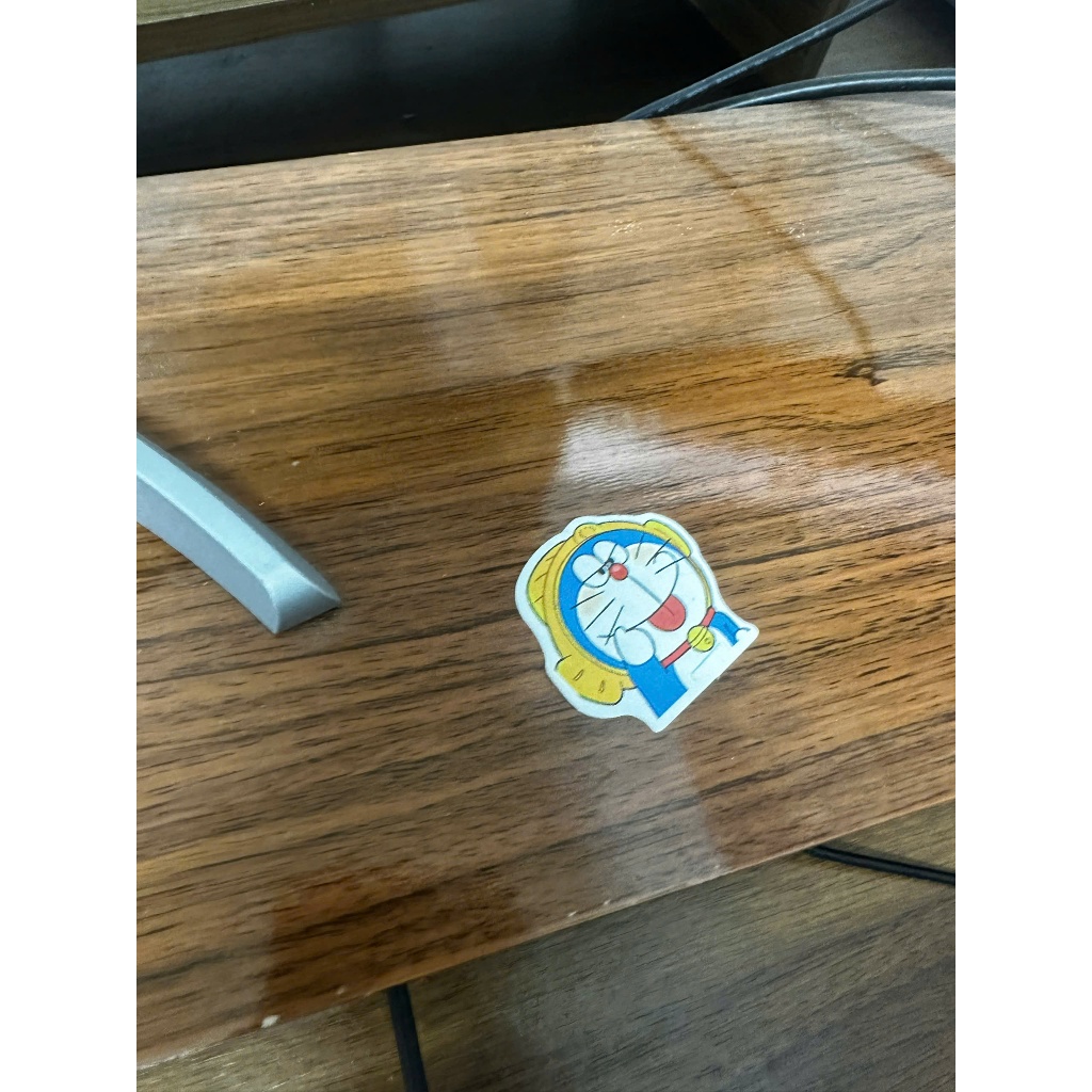 stiker sản phẩm tặng