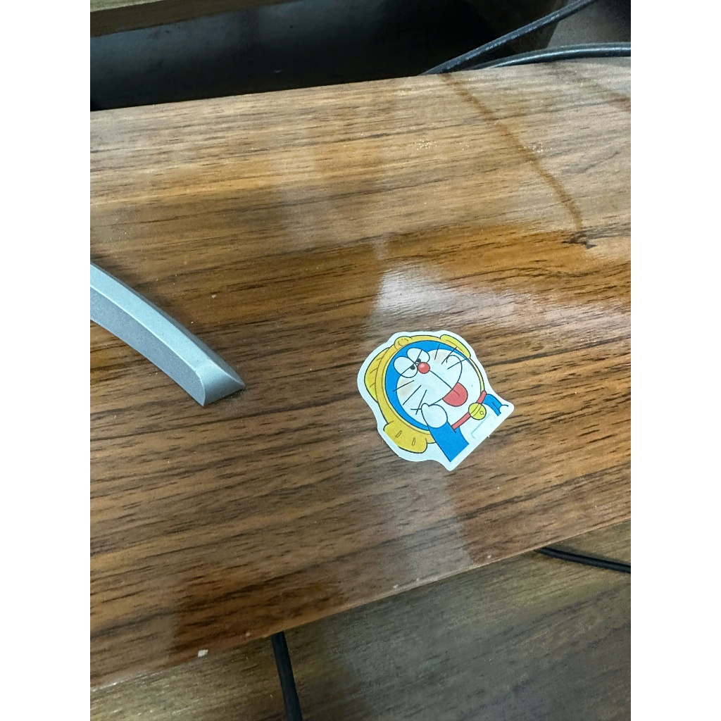 stiker sản phẩm tặng