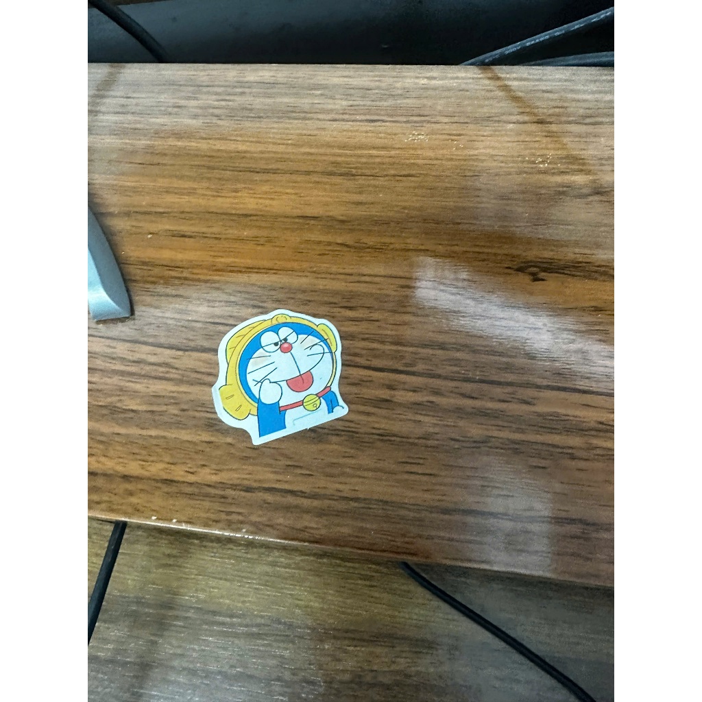 stiker sản phẩm tặng