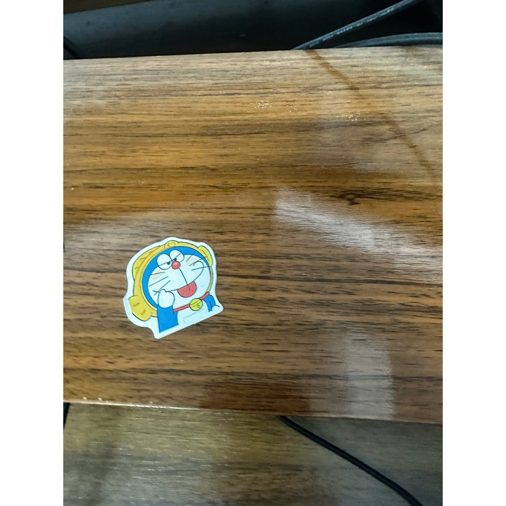 stiker sản phẩm tặng
