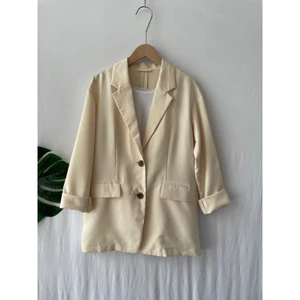 Siêu phẩm áo khoác blazer 1 lớp G.U mới 99% siêu xịn