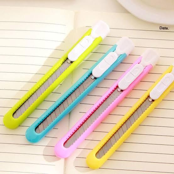 Dao rọc giấy mini cầm tay