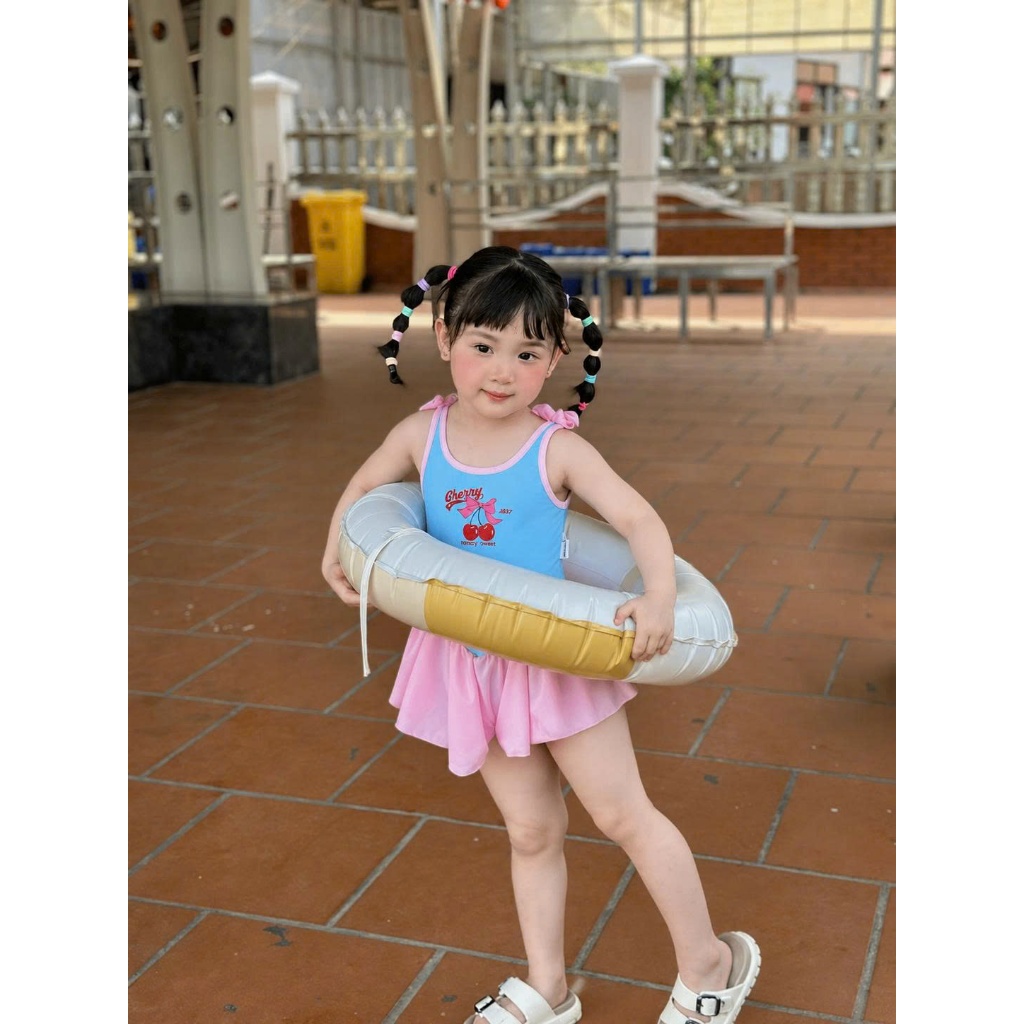 Set đồ bơi bé gái, bikini đồ đi biển cho bé gái màu xanh hồng chất thun co giãn chân váy xòe Tặng Kèm Mũ Size 12-28kg