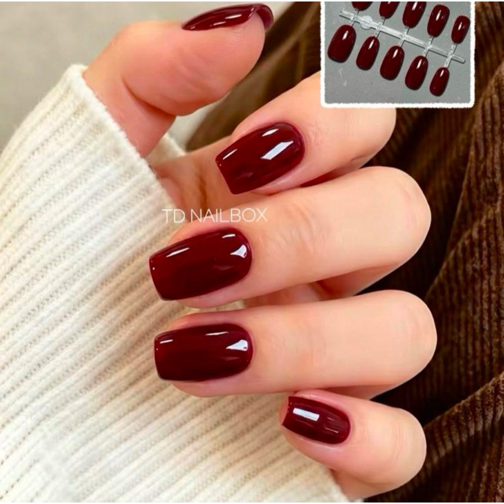 nailbox trơn màu đỏ đô sang trọng tôn da , siêu sangg