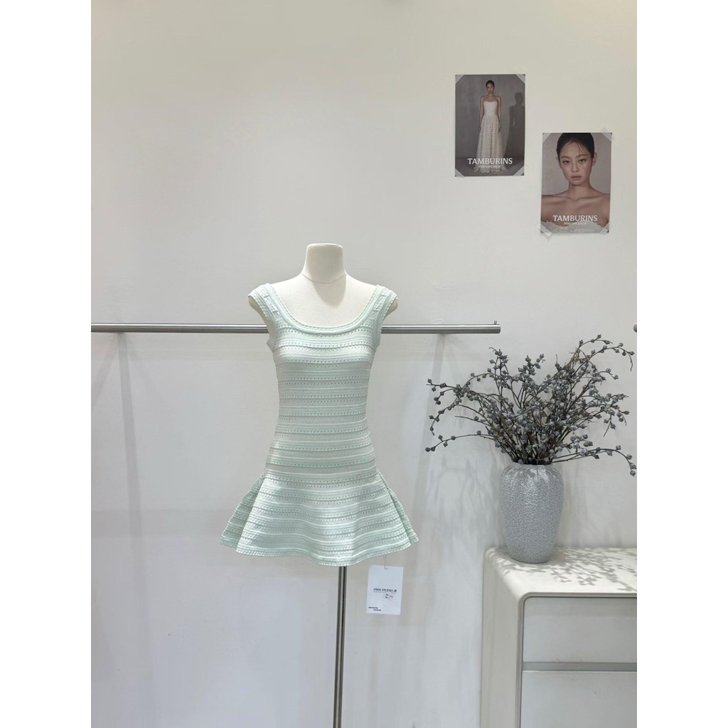 [ AURA MINI BY MOKDAO ] Váy len dệt kim hai dây bản to xòe đuôi cá