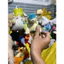 Gấu 2hand gấu bông móc khóa Pokemon nhân vật Cyndaquil với chi tiết ngọn lửa nổi bật trên lưng.