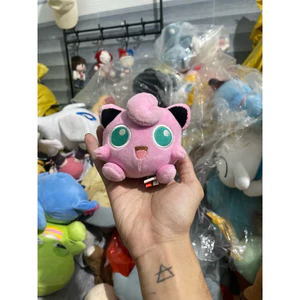 Gấu 2hand gấu bông Pokémon Jigglypuff dễ thương với đôi mắt xanh ngọc lớn đặc trưng.
