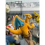 Gấu 2hand Gấu bông Pokemon Charizard này có thiết kế màu cam nổi bật với đôi cánh màu xanh lam đặc trưng.