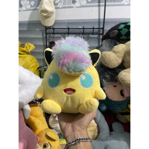 Gấu 2hand gấu bông Jigglypuff với thiết kế màu vàng độc lạ thay vì màu hồng thông thường