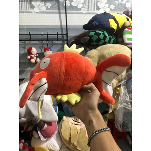 Gấu 2hand Gấu bông Pokemon Magikarp này thường có kích thước khoảng 20-30cm và được làm từ chất liệu mềm mịn.