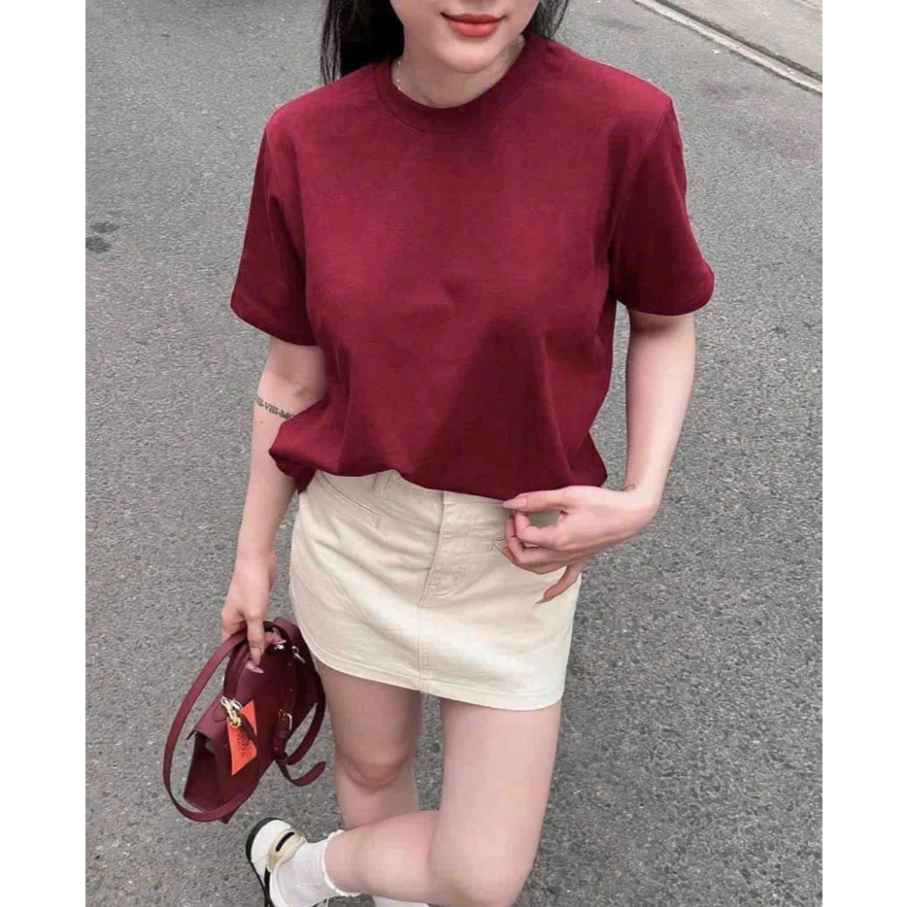 áo thun nữ , áo phông nữ cộc tay form rộng cổ tròn thêu hình ngựa màu đỏ dễ phối đồ Donna hcom25001