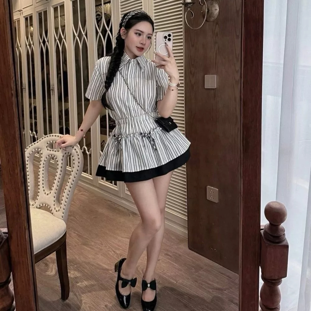 Set đồ nữ kẻ sọc xanh áo sơ mi mix chân váy xoè, đồ bộ nữ tiểu thư dễ thương Zemma HCOM26270