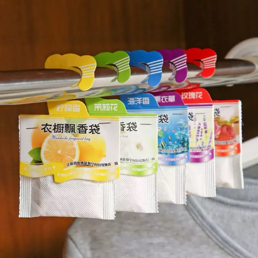 Túi Thơm Thảo Mộc Tinh Dầu Tự Nhiên Có Móc Treo – Khử Mùi Tủ Quần Áo, Phòng Ngủ, Xe Hơi