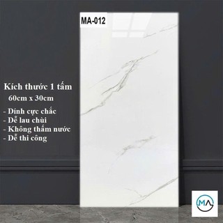 combo 100 tấm ( tặng 1 chai keo) pvc vân đá tráng nhôm có keo sẵn mặt sau
