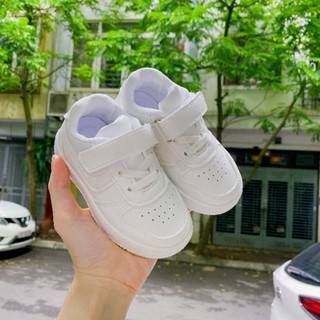 TĂNG 2 SIZE Giày thể thao trắng phong cách năng động cho bé trai bé gái 1-4 tuổi K068