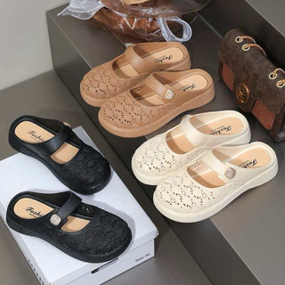 Dép Sục Nữ Đục Lỗ Đế Êm Mũi Kín Chống Trơn Mang Hằng Ngày