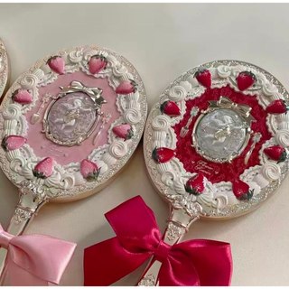 [CHÍNH HÃNG] Gương Cầm Tay Flower Knows Dâu Tây Thiên Thần - Bản Strawberry Rococo Sang Trọng