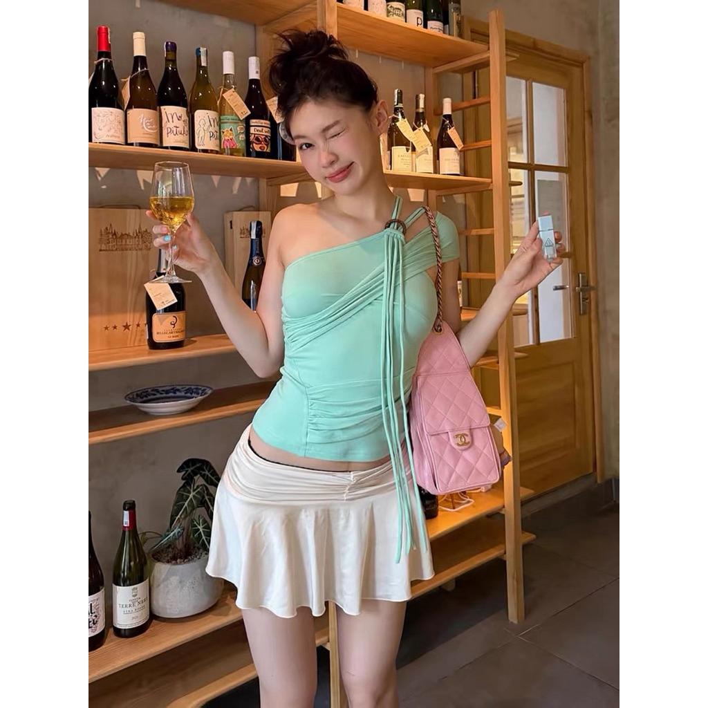 Áo lệch vai màu Tiffany blue Ly Phạm | BigBuy360 - bigbuy360.vn