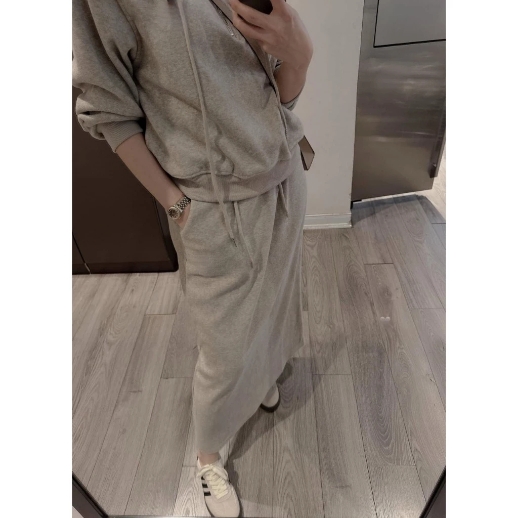sét đồ nữ mùa đông, áo nỉ nữ dài tay cổ bẻ kéo khóa phối chân váy dài body siêu xinh Donna hcom3694