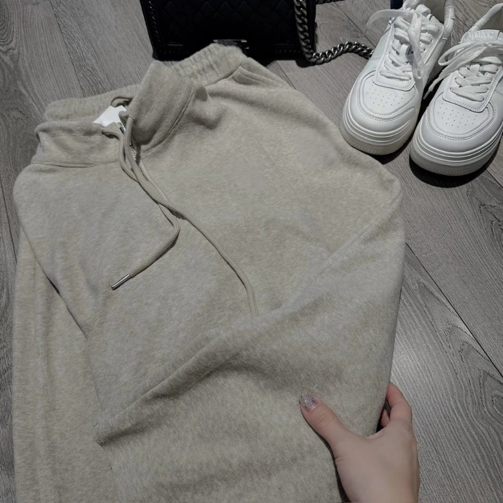 sét đồ nữ mùa đông, áo nỉ nữ dài tay cổ bẻ kéo khóa phối chân váy dài body siêu xinh Donna hcom3694