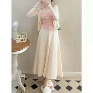 SET ÁO HAI DÂY HỒNG PHỐI CHÂN VÁY DÀI VÀ CARDIGAN THUN, SET ĐỒ NỮ DÁNG DÀI TÔN DÁNG | MEOI