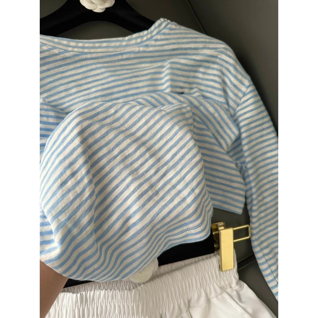 Set đồ nữ áo thun dài tay cổ tròn kẻ ngang xanh trắng mix quần short Jumito, đồ bộ nữ phong cách trẻ trung D1757