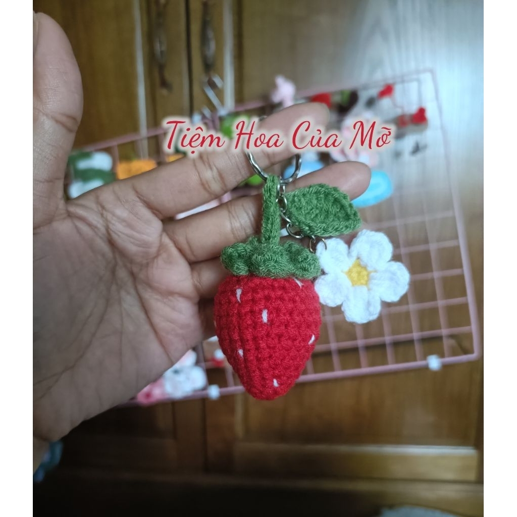 Móc Khoá Trái Dâu Tây Len , Móc Khoá Len Handmade
