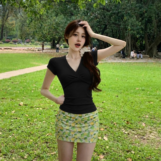 Áo Thun Nữ RUSY Cổ Tim Chéo Tay Ngắn Form Body Tôn Dáng Chất Thun Borip Co Giãn Mềm Mại TN11