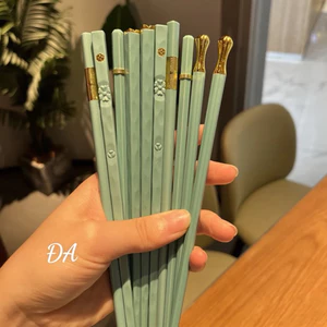 Đũa Ăn Cơm Chống Trơn Cao Cấp - Đũa Gia Đình Chịu Nhiệt, Dễ Gắp Thức Ăn