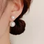 V.I.T Accessories | Bông tai hạt châu (1 màu)