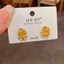 V.I.T Accessories | Bông tai bầu dục đá vàng (1 màu)