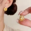 V.I.T Accessories | Bông tai bầu dục đá vàng (1 màu)