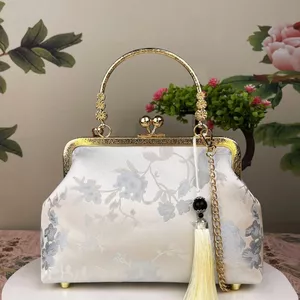 Clutch Nữ Cầm Tay Dự Tiệc Vải Lụa In Hoa Sang Trọng Ví Cầm Tay Cao Cấp MUN STORE CHO23