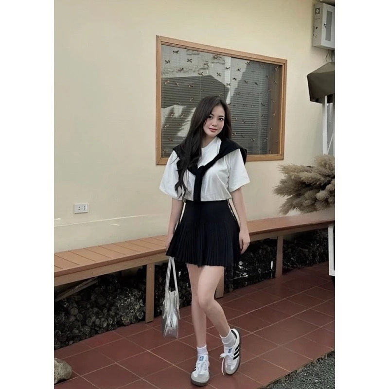 Set đồ nữ áo phông trơn thêu ngựa kèm khăn phối chân váy Jumito, đồ bộ nữ trong cách thời trang hiện đại HCOM2453