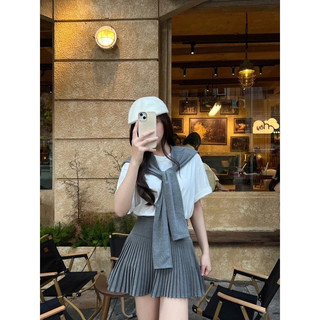 Set đồ nữ,đồ bộ nữ áo phông cộc tay thêu ngực mix khăn choàng thủy thủ phối chân váy ngắn xếp ly HCOM2453  YuuMi Style