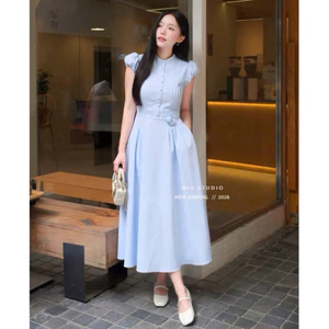 MIU.STUDIO • Đầm xoè dáng dài cổ trụ đính khuy bọc chiết eo tôn dáng ,Váy công sở tay bồng phối ly dập thanh lịch