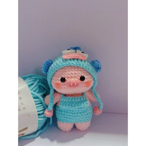 Móc khoá heo đội mũ bằng len nhung handmade dễ thương