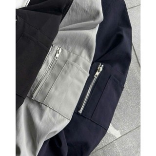 Áo Sweater Nam Tay Dài Cotton Mix Dù Form Regular Phối Tay Túi Hộp Basic Phong Cách Hàn Quốc