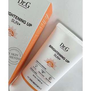 Kem chống nắng nâng tone kiềm dầu Dr.G Green Mild Up Sun/ Dr.G Brightening Up SPF50+ PA++++ 50ml