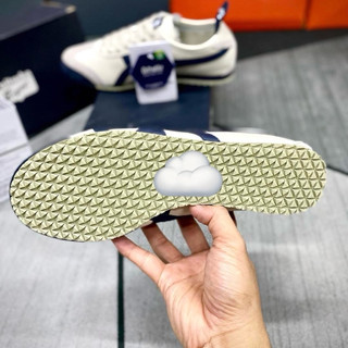 Giày thời trang cao cấp bigsize nam nữ cổ thấp đế bệt Onit màu trắng kẻ navy êm nhẹ,sneaker dáng thể thao đế thấp