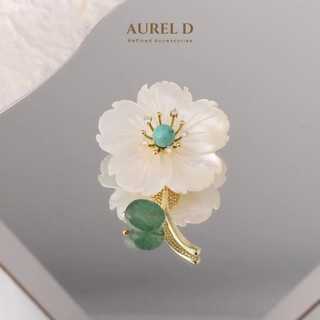 Trâm Cài Áo Aurel D Hoa Mận Xà Cừ Tự Nhiên Đính Đá Chalcedony Thanh Lịch