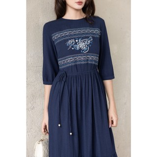 SWANLAKE | Váy Đầm Nữ Maxi Đuôi Cá Xòe Vải Linen Hàn Thêu Hoa Cổ Tròn Tay Lỡ Dây Thắt Eo D13700