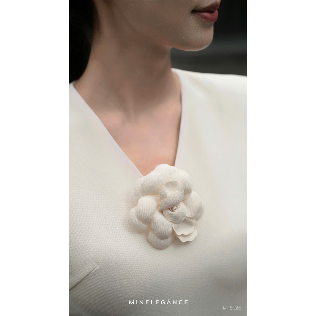 MINELEGÁNCE | VÁY XÒE CỔ V DÁNG DÀI THANH LỊCH, CÔNG SỞ - MIN115