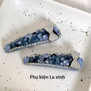 1 cái kẹp mái bấm tách phối đá ngọc và nơ tone màu xanh băng