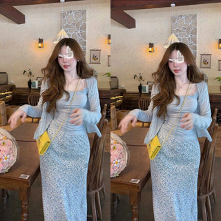 Bộ đồ nữ ba chi tiết chân váy hoa nhí phối áo hai dây cúp ngực và áo khoác mỏng nhẹ dài tay