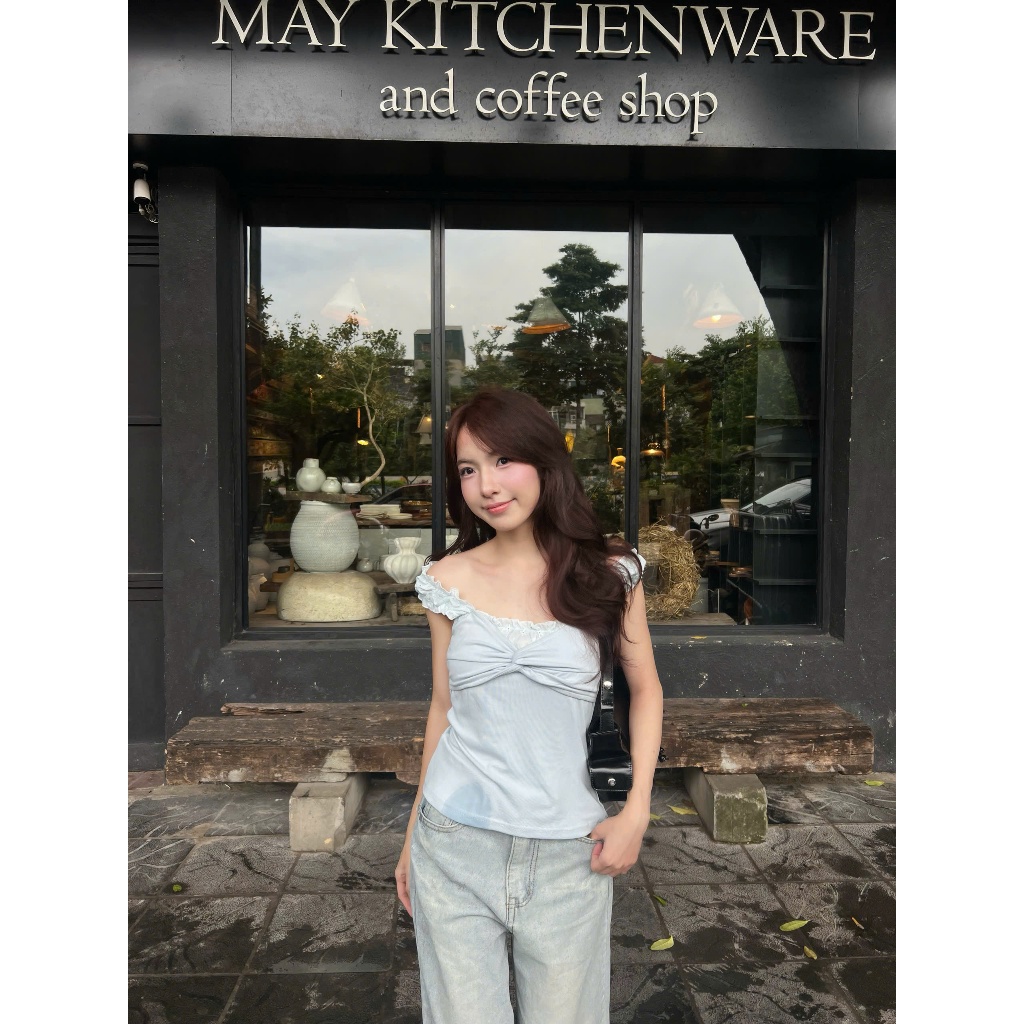 Aura Top (TSW) Áo thun bèo 2 dây xoắn ngực Nữ the.sweaterweather