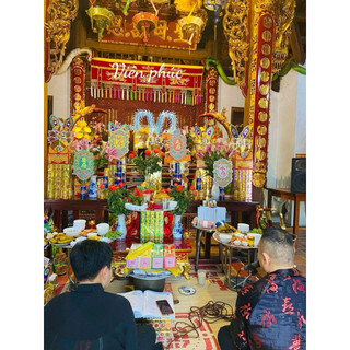 quạt tứ phủ gồm 4 màu chuẩn nhất giấy dùng trong đàn lễ định lượng  giấy100