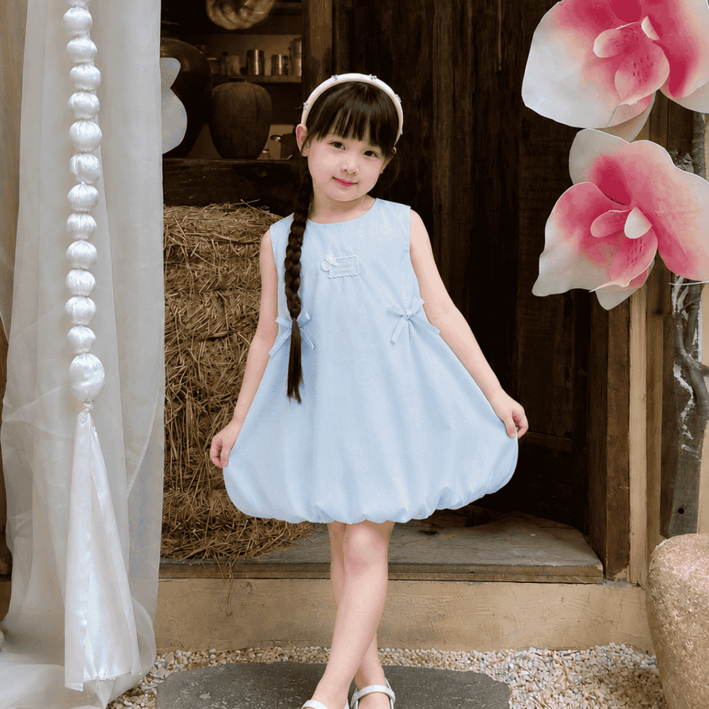 Váy bé gái dáng bí sát nách màu xanh pastel đính nơ, đầm trẻ em vải cotton mềm mại, váy mùa hè cho bé S21